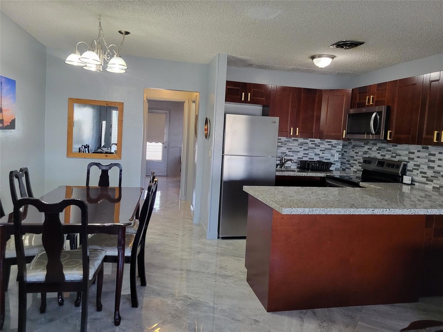 800 SW 11th Ave unit 17A, Hallandale Beach, FL 33009 - photo 1