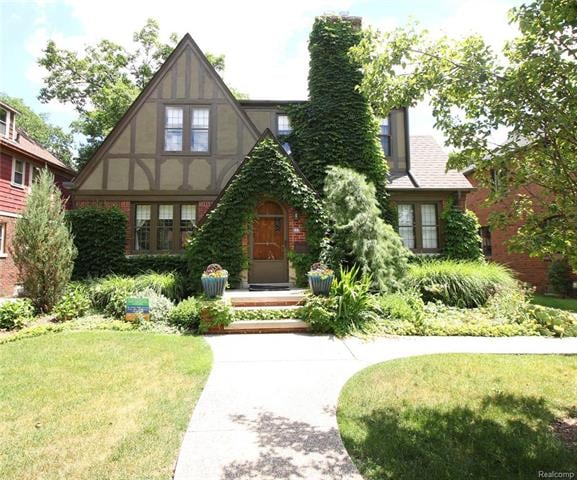 89 Oakdale Blvd