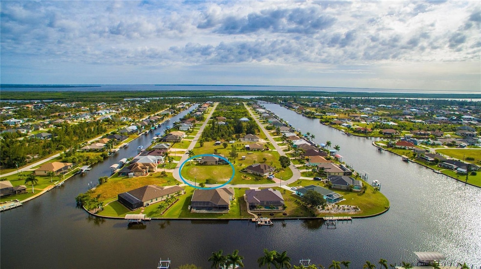 15677 Aqua Cir, South Gulf Cove, FL 33981 MLS MFRD6133763