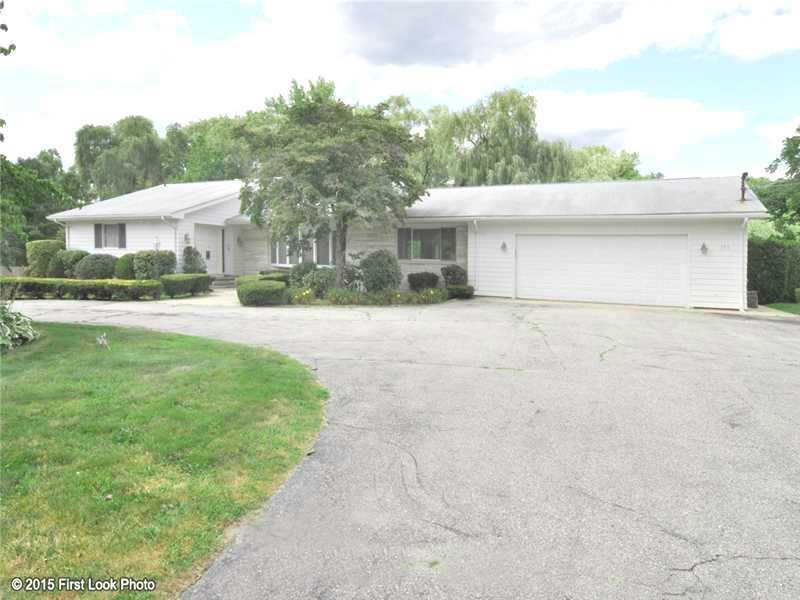 191 Central Ave, Johnston, RI 02919 - photo 1