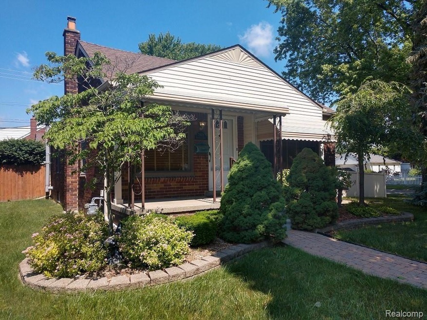 63' CORNER LOT LOCATED IN THE AP SCHOOL DISTRICT.