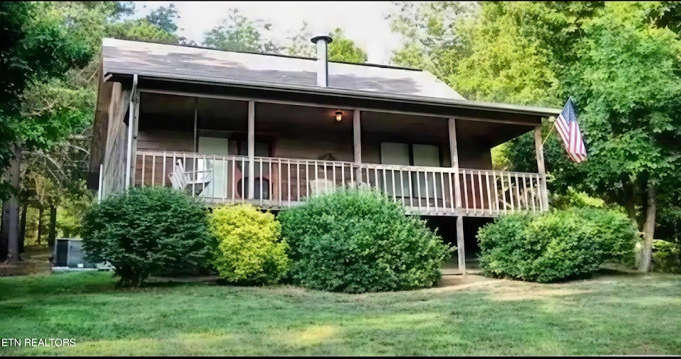 3042 Crestview Ct, Sevierville, TN 37862 - photo 1