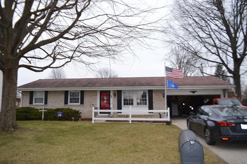 920 Melody Ln, Bucyrus, OH 44820 - photo 1