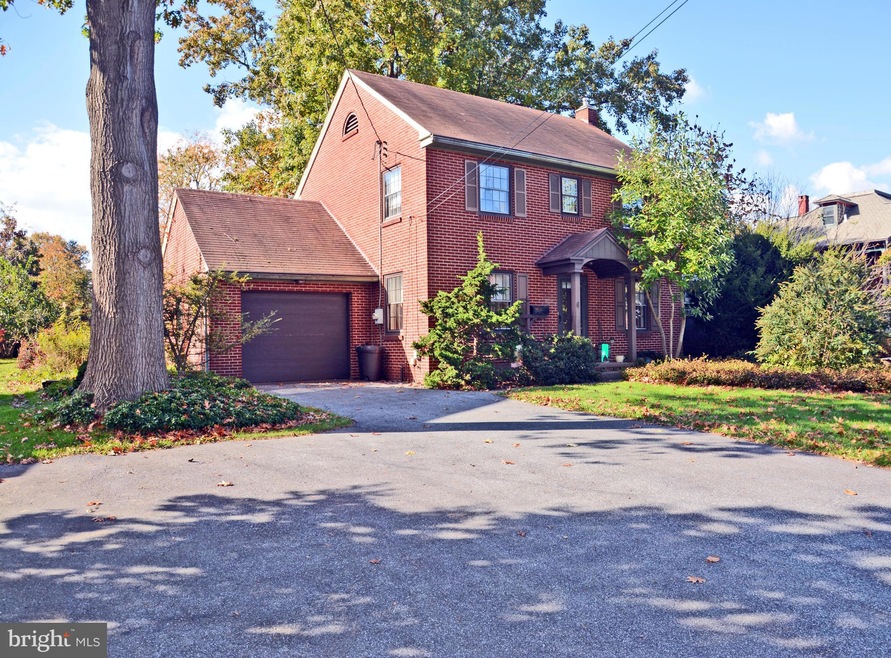 6 S Maple Ave, Leola, PA 17540 - photo 1