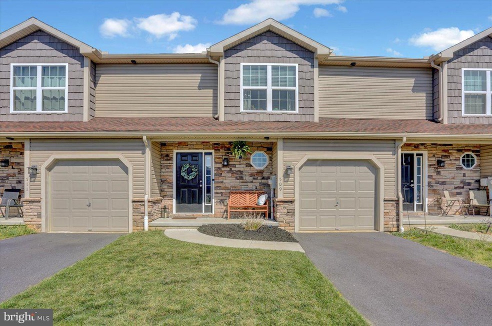 509 Elm St, West Reading, PA 19611 - photo 1