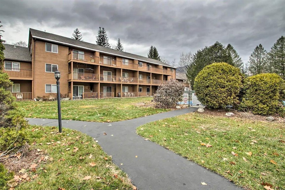 153 Pollard Rd unit 14, Lincoln, NH 03251 - photo 1