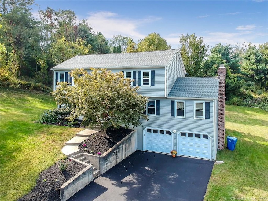 51 Stable Ridge Rd, Monroe, CT 06468 - photo 1