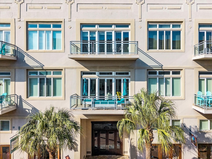 2208 Postoffice St unit 205, Galveston, TX 77550 - photo 1