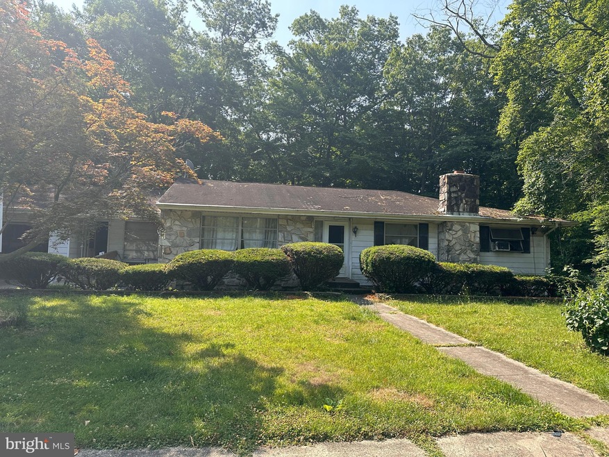 648 1st Ave, Woodbury, NJ 08096 - photo 1