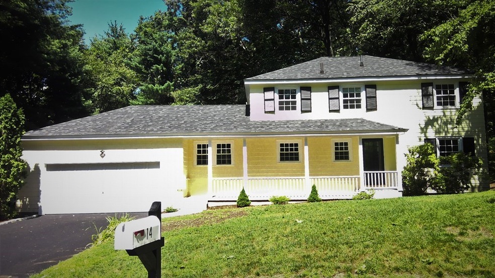14 Maplewood Cir, Concord, MA 01742 - photo 1