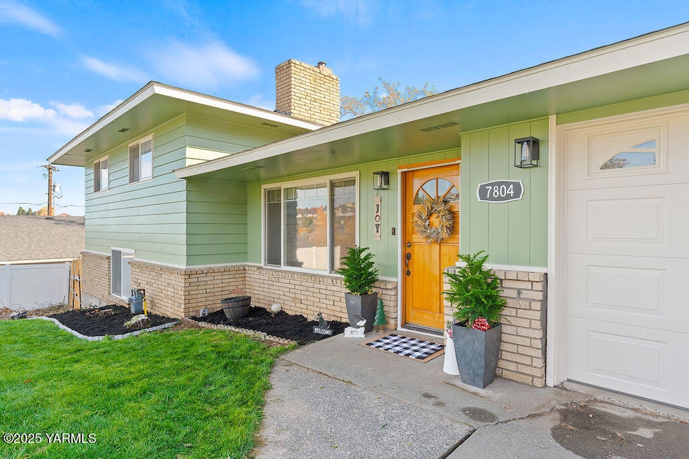 Under Contract $385,000 • Co-Listing Agent