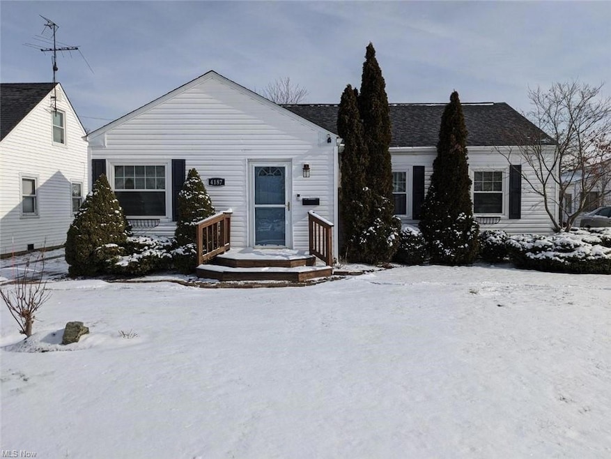 Move-in ready three bedroom ranch home!