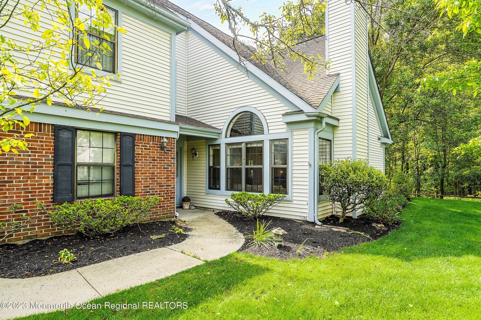 Welcome to 27 Rawson Circle!