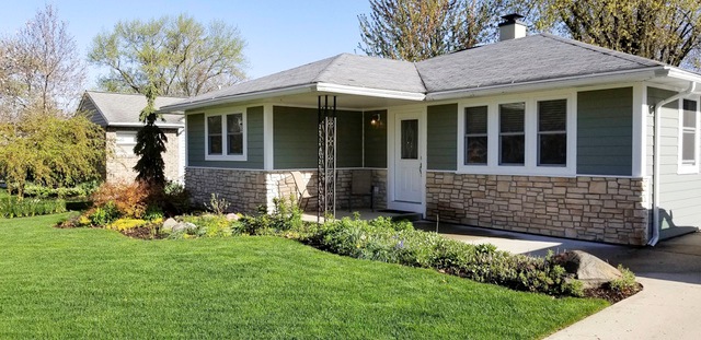 3100 Thrush Ln, Rolling Meadows, IL 60008 - photo 1