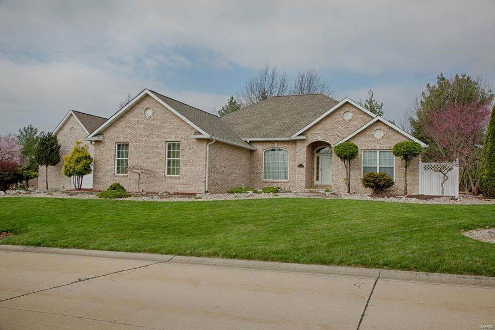 8 Forest Dr, Maryville, IL 62062 - photo 1