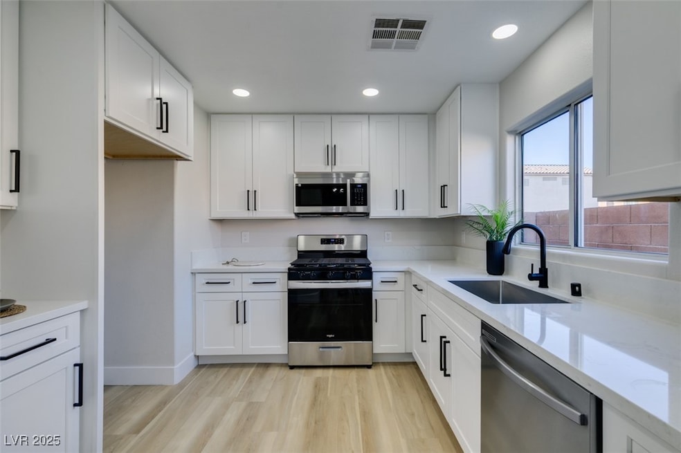 5601 Allison Ct, Las Vegas, NV 89122 - photo 1