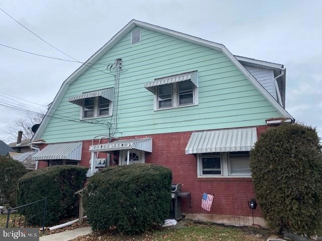 48 S 6th St unit 1, Quakertown, PA 18951 - photo 1