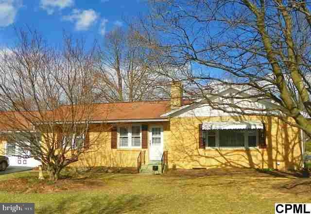 130 Barnett St, New Bloomfield, PA 17068 - photo 1