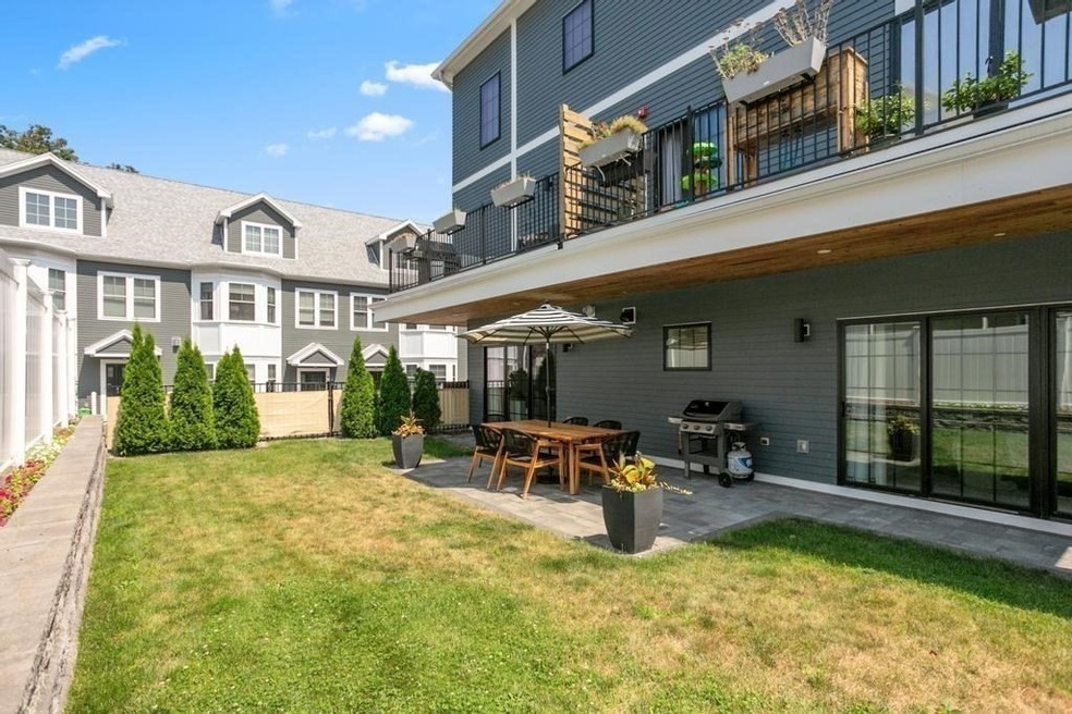 Sold $830,000 • Co-Listing Agent