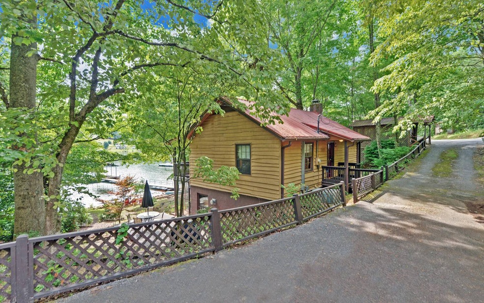 950 Dogwood Trail, Hiawassee, GA 30546 - photo 1