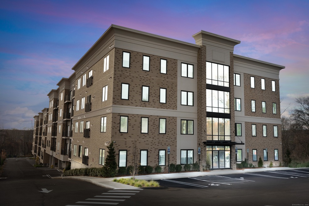 5545 Park Ave unit 402, Fairfield, CT 06825 - photo 1