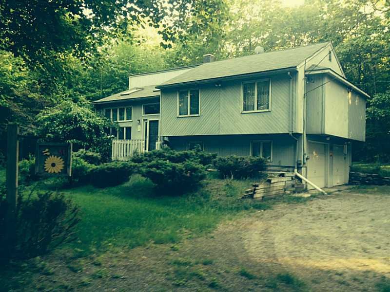 28 Hartford Pike, North Scituate, RI 02857 - photo 1