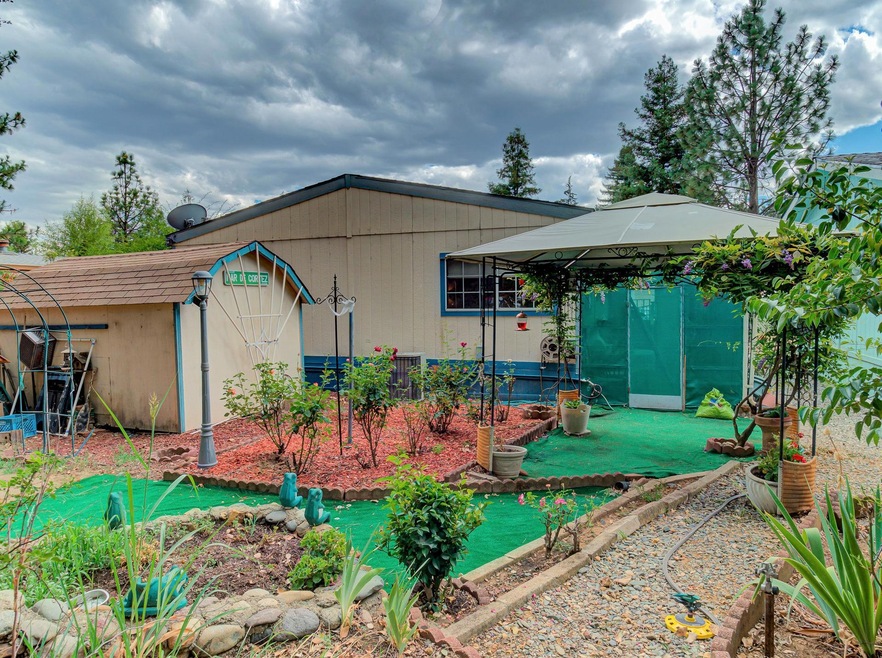 4350 Hiawatha, Ln