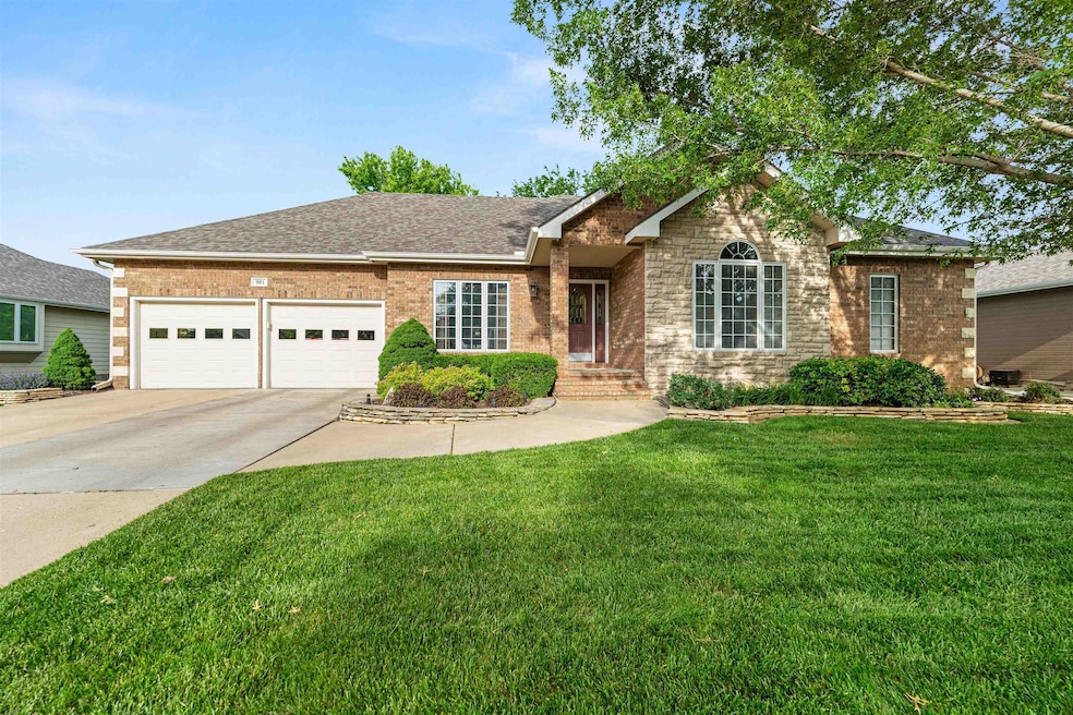 Pending $400,000 • Co-Listing Agent