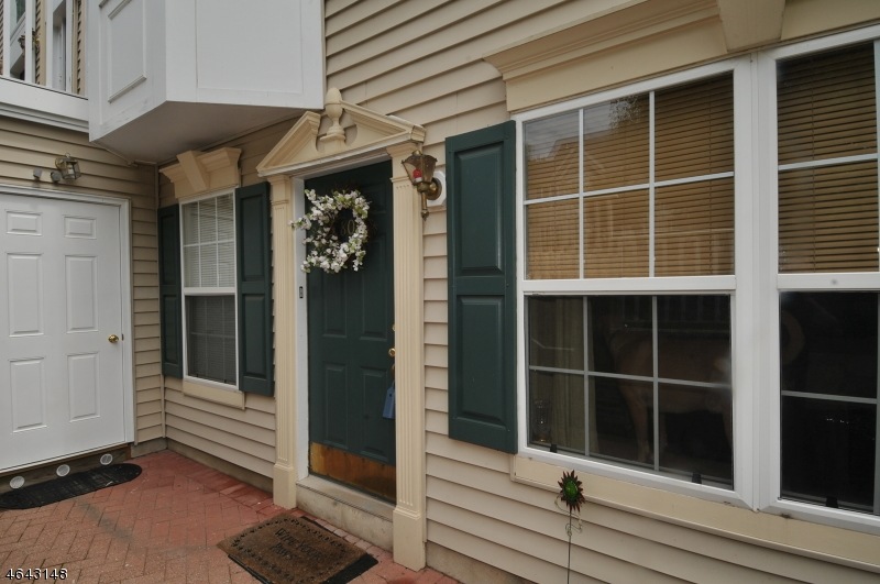 808 Magnolia Ln, Branchburg, NJ 08876 - photo 1