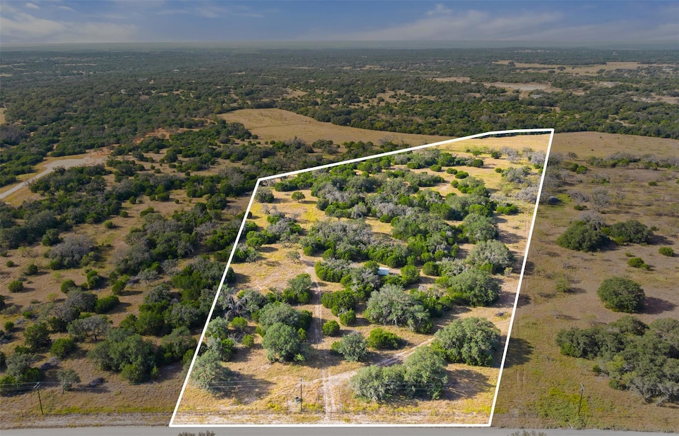 257 W Rolling Oaks Dr, Goldthwaite, TX 78644 - photo 1