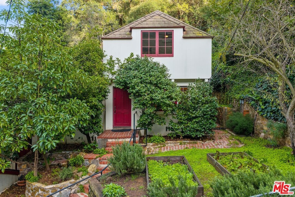 For Sale $1,100,000 • Co-Listing Agent