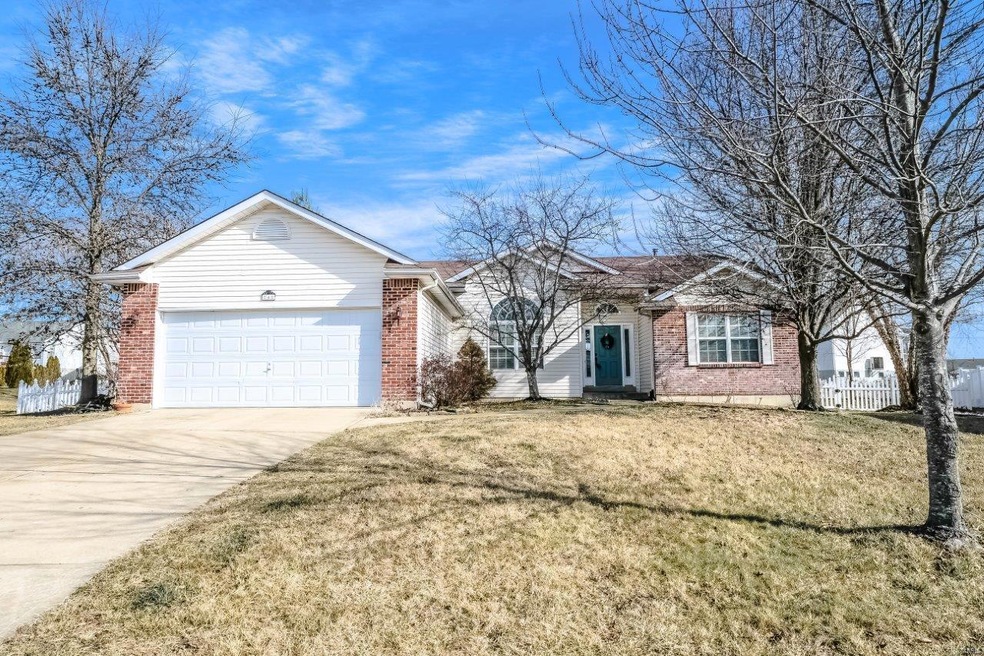 Welcome to 4 King Edward Court - maintenance free 