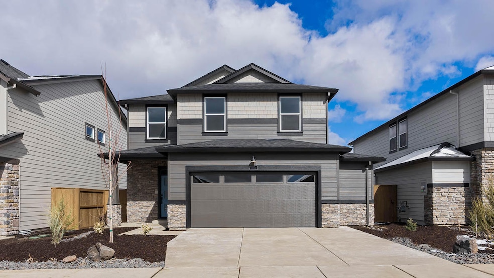 Under Contract $594,995 • Co-Listing Agent