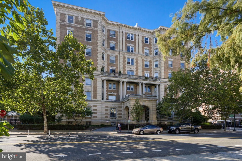 Woodley Condominium unit 704, Washington, DC 20009 - photo 1