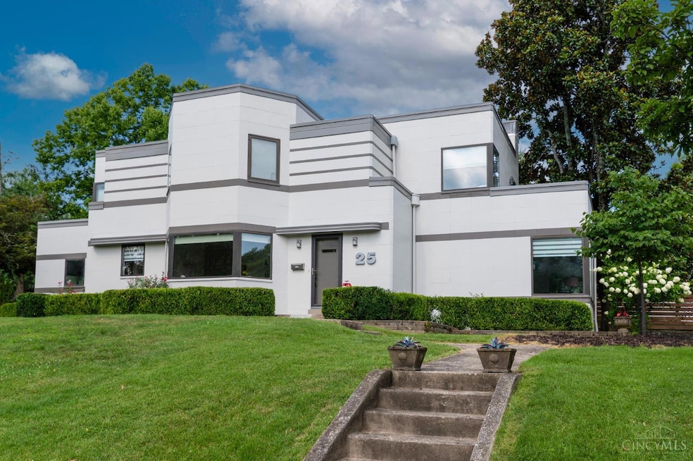 Pending $895,000 • Co-Listing Agent