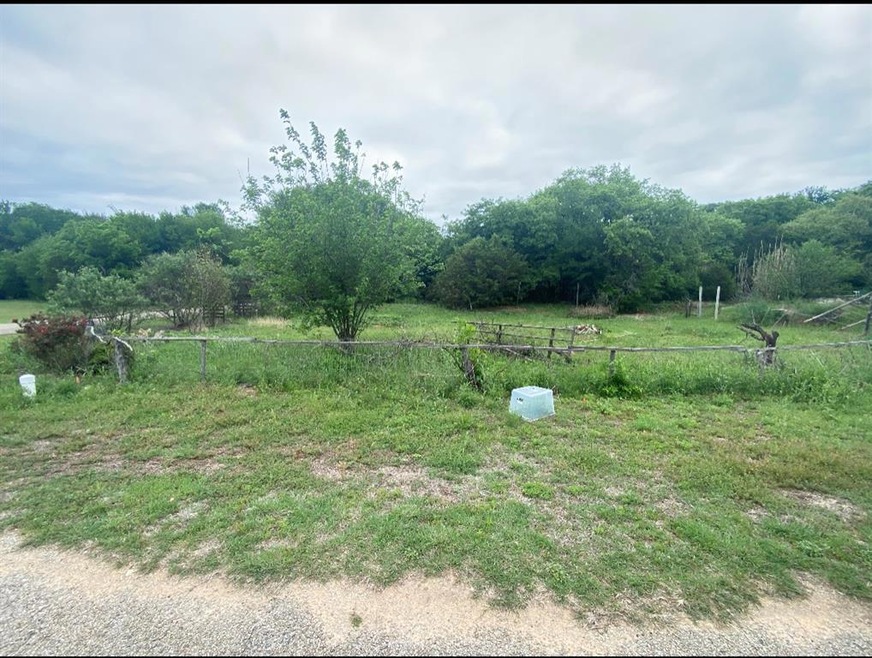 2911 Libra Dr, Granbury, TX 76049 - photo 1