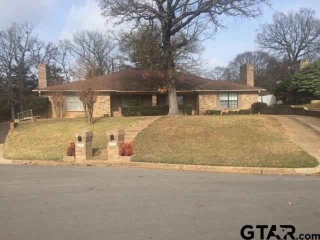 2112 Aberdeen Dr, Tyler, TX 75703 - photo 1