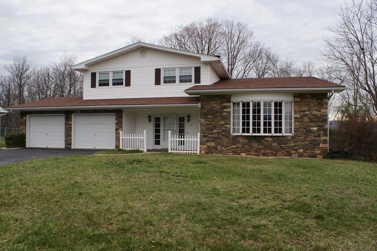 1710 Ridgevue Ave.