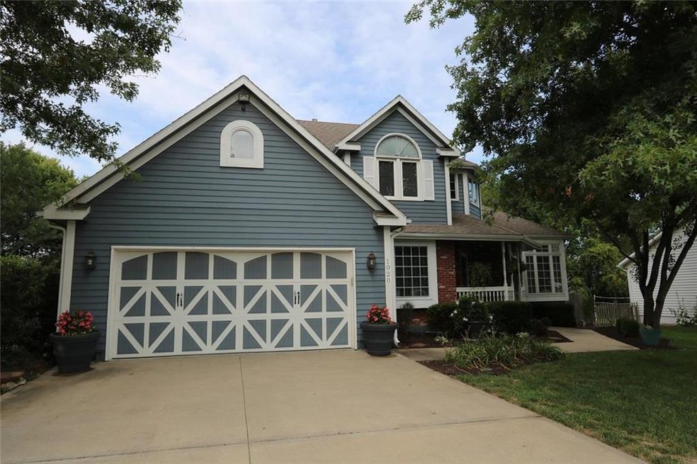 1020 Oak Dr, Raymore, MO 64083 - photo 1