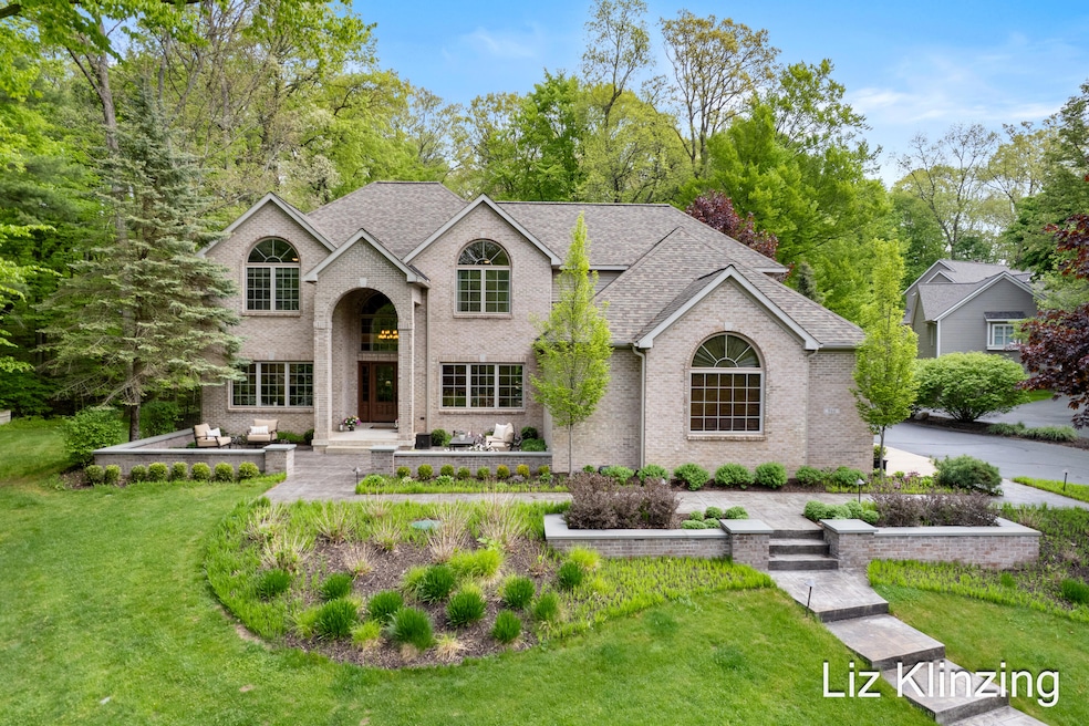 Welcome to 966 Timber Winds Drive SW