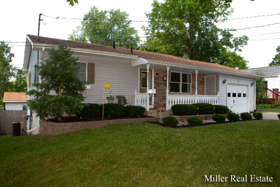 531_E_Marshall-038
