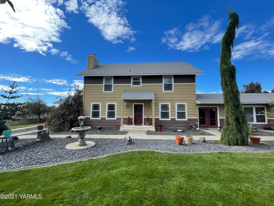 front of the house pic