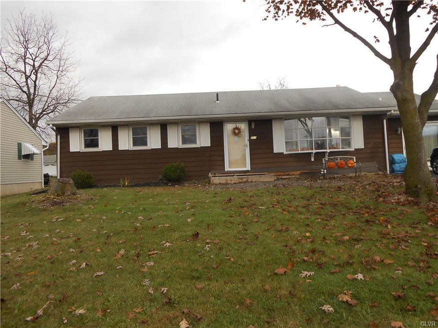 211 Williams Ave, Walnutport, PA 18088 - photo 1