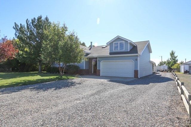 3202 Sheridan Ave, Cody, WY 82414 - photo 1