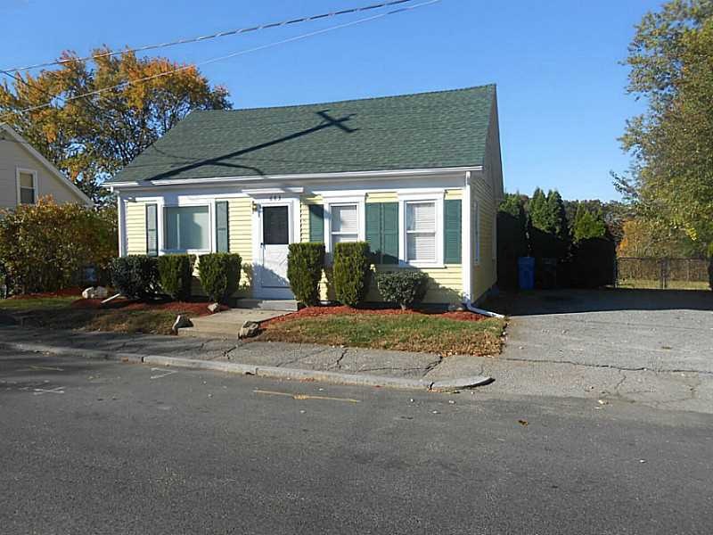 683 Dyer Ave, Cranston, RI 02920 - photo 1