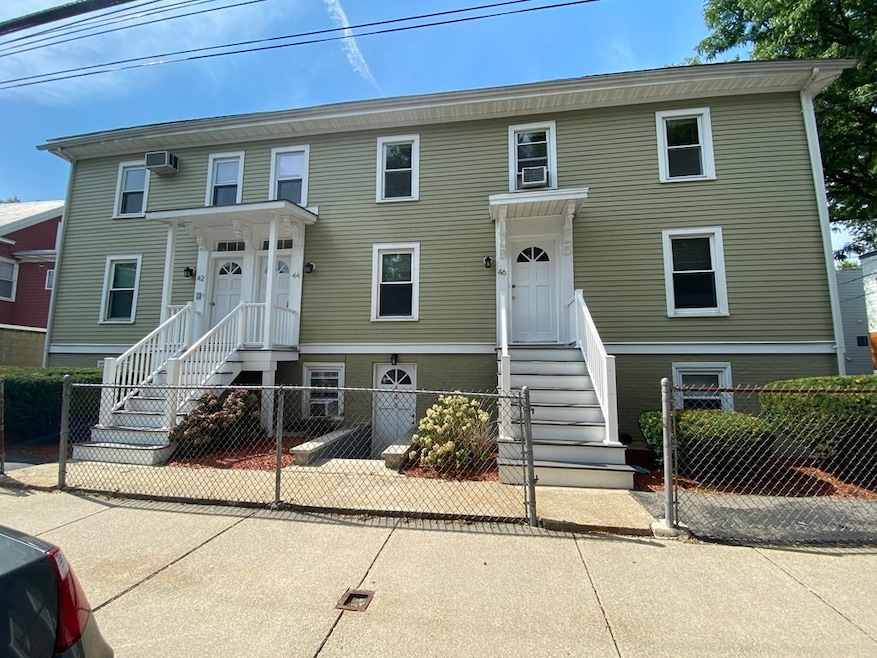 Sold $2,876,000 • Co-Listing Agent