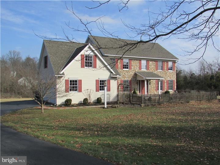 201 Schwenk Rd, Perkiomenville, PA 18074 - photo 1