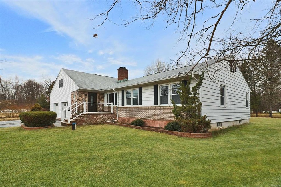 5 Henry Dr, Wappingers Falls, NY 12590 - photo 1