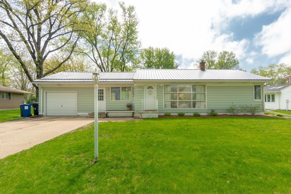 3102 Shady Ln, Cedar Falls, IA 50613 - photo 1