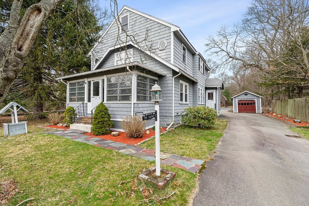 352 East St, Brockton, MA 02302 - photo 1